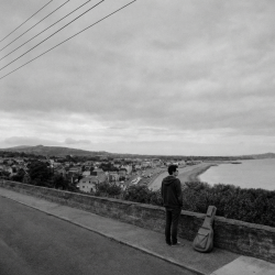 Jesse Rómlárson overlooking Bray Bay in Dublin after an early recording session during the development of Eventstellar in 2016